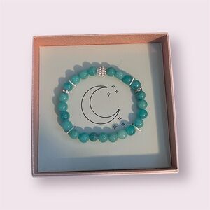 Chic Turquoise Beaded Bracelet with Silver Accents